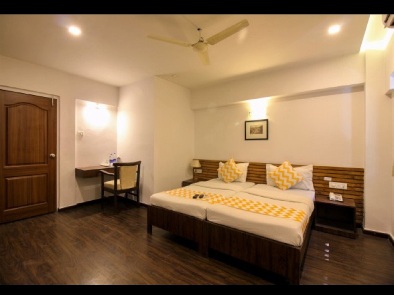 Hotel-Swamini-Niwas-Infinity-Park-Malad-